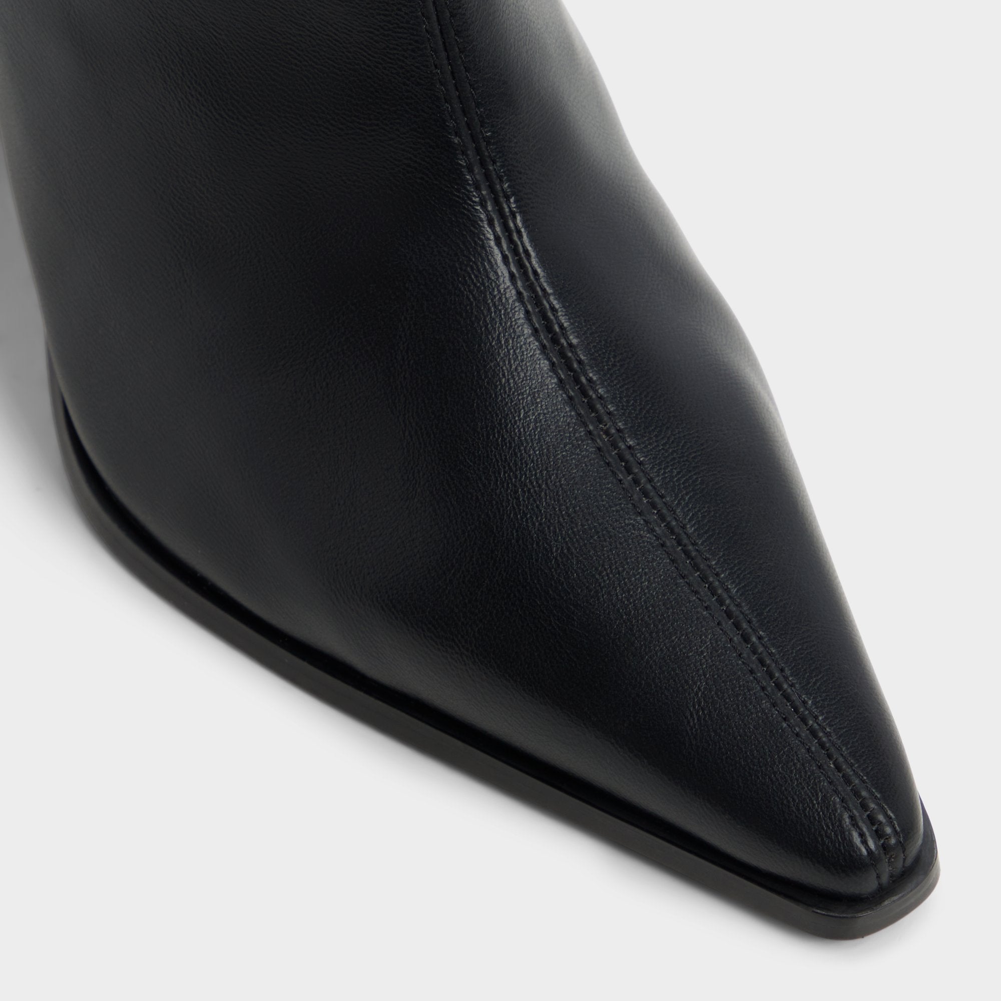 Aldo Figgy in Black - Ankle boot, Block heel Black