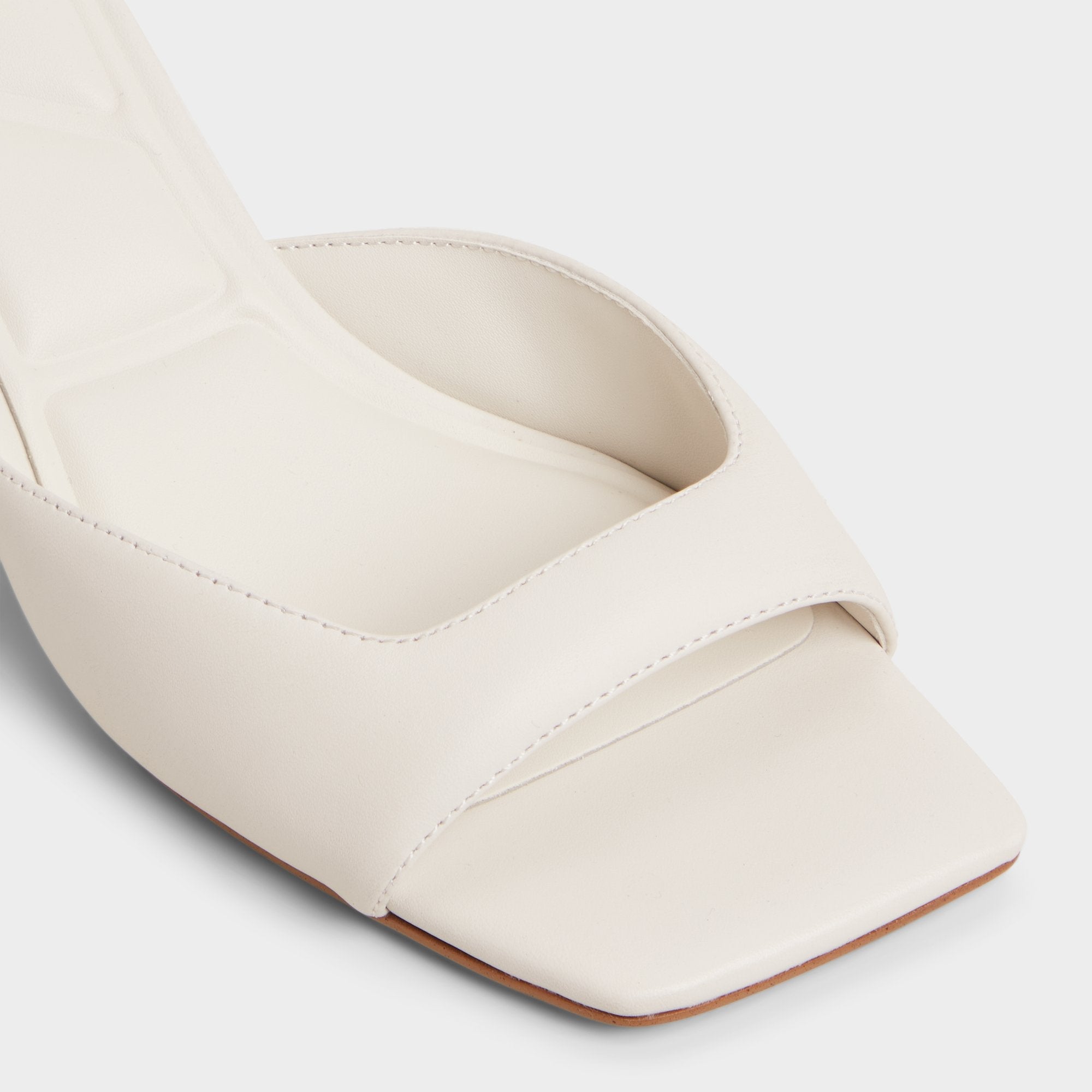 Aldo Aneky in White Bone - Heeled mule, Block heel White/Bone